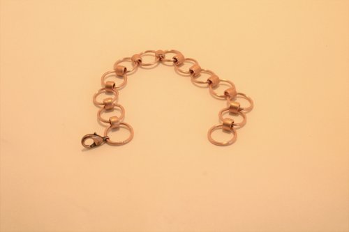 Judy Freyer Thompson's Double Wire Link Chain Bracelet - , Contemporary Wire Jewelry, Making Chain, Chain Making , Butane Torch, Soldering, Solder, Assemble the smaller chain using 13 12mm jump rings.
